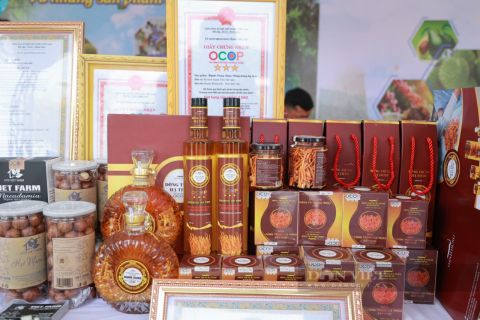  Macca Vietfarm tham dự Festival trái cây và sản phẩm OCOP năm 2022  tại TP Sơn La, tỉnh Sơn La